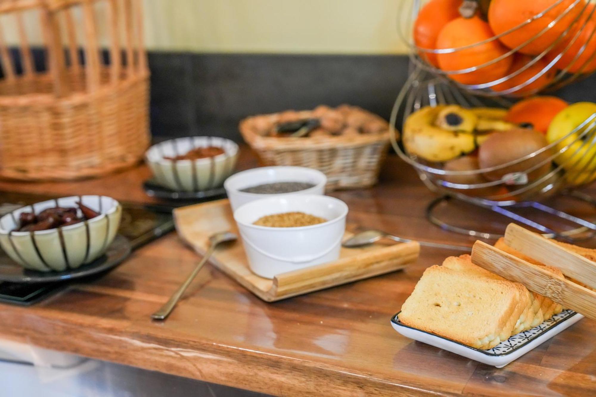 Logis Hotel & Restaurant Le Cadet De Gascogne Saint-Justin  Zewnętrze zdjęcie