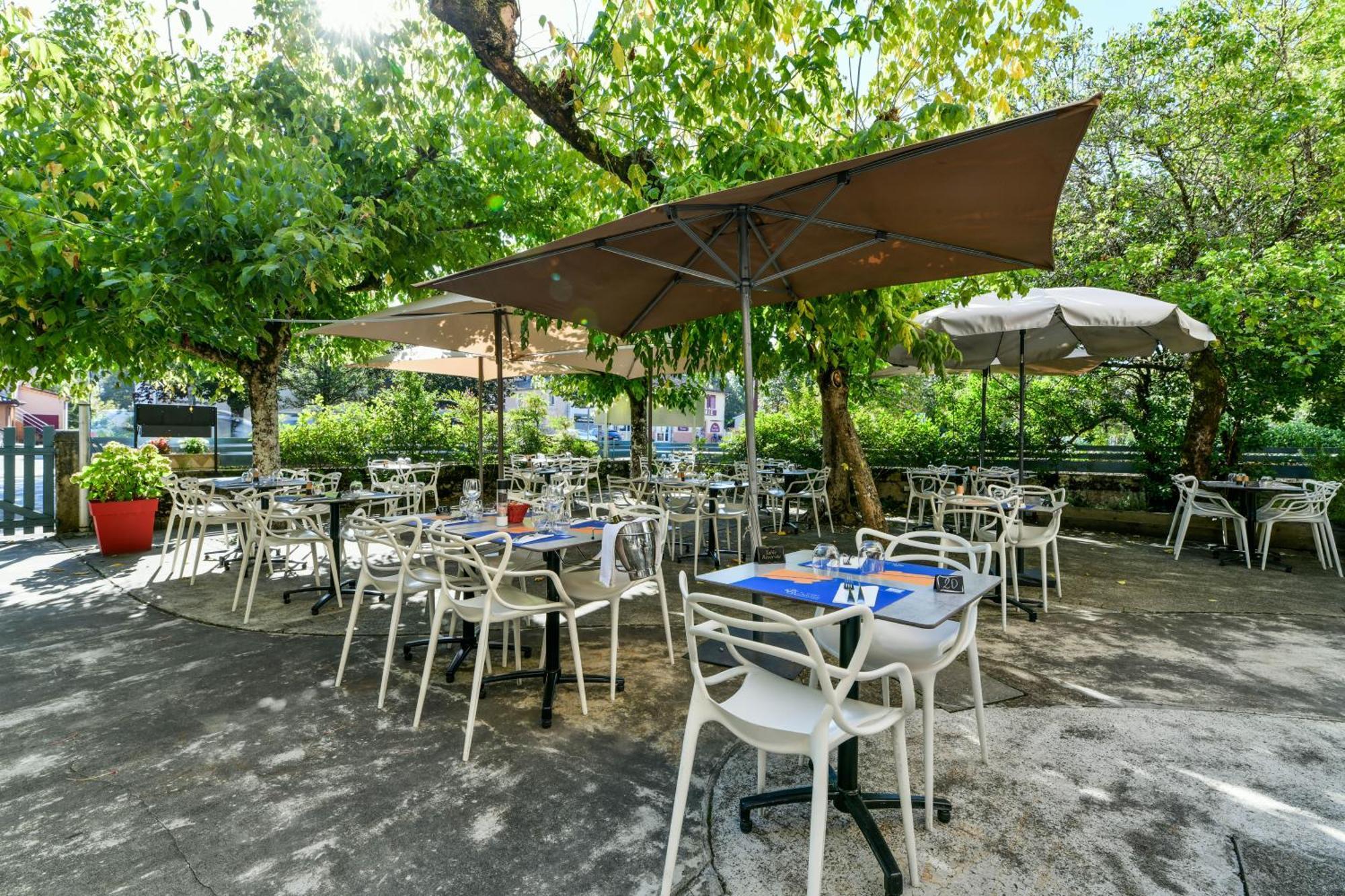 Logis Hotel & Restaurant Le Cadet De Gascogne Saint-Justin  Zewnętrze zdjęcie