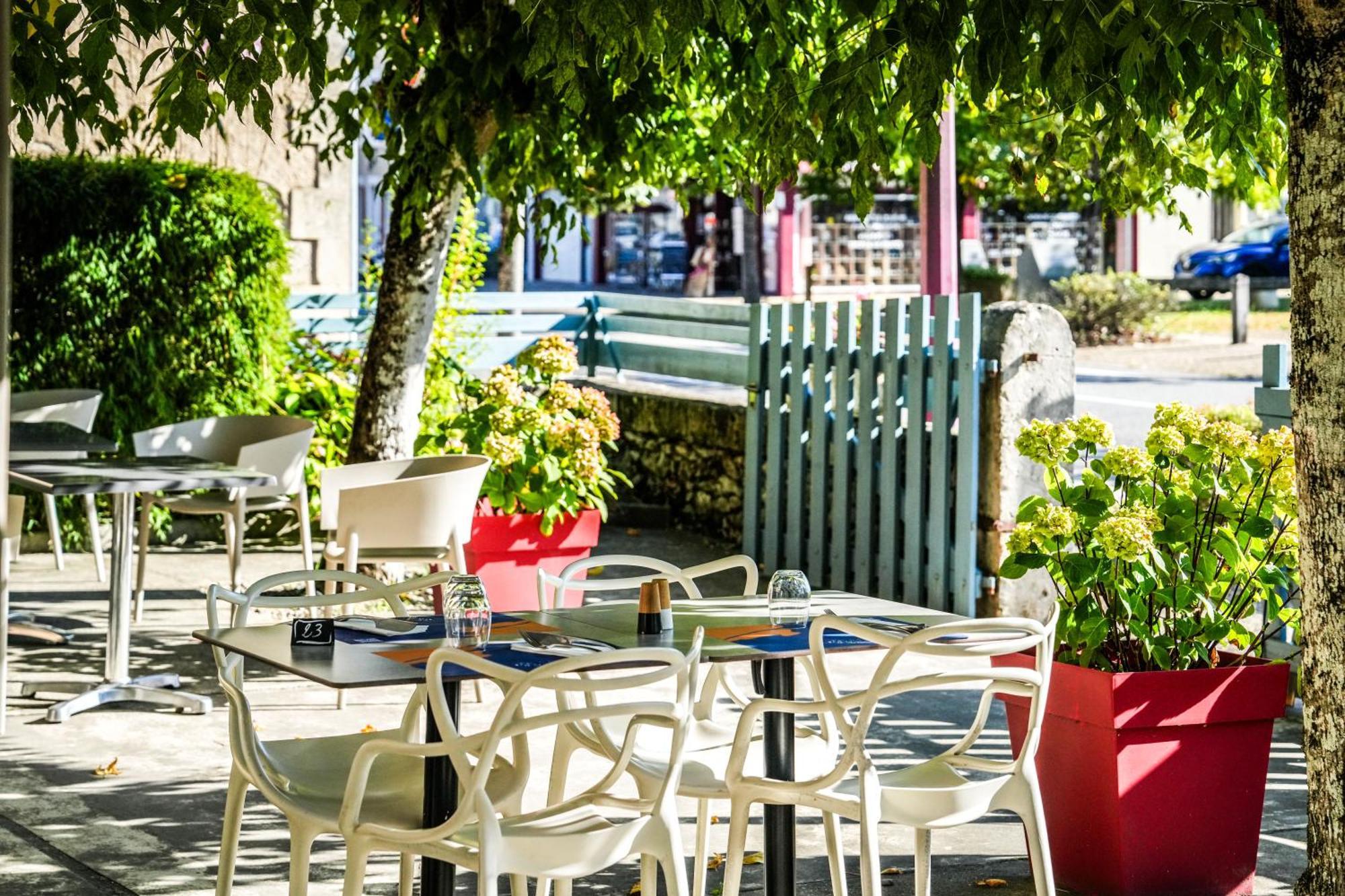 Logis Hotel & Restaurant Le Cadet De Gascogne Saint-Justin  Zewnętrze zdjęcie