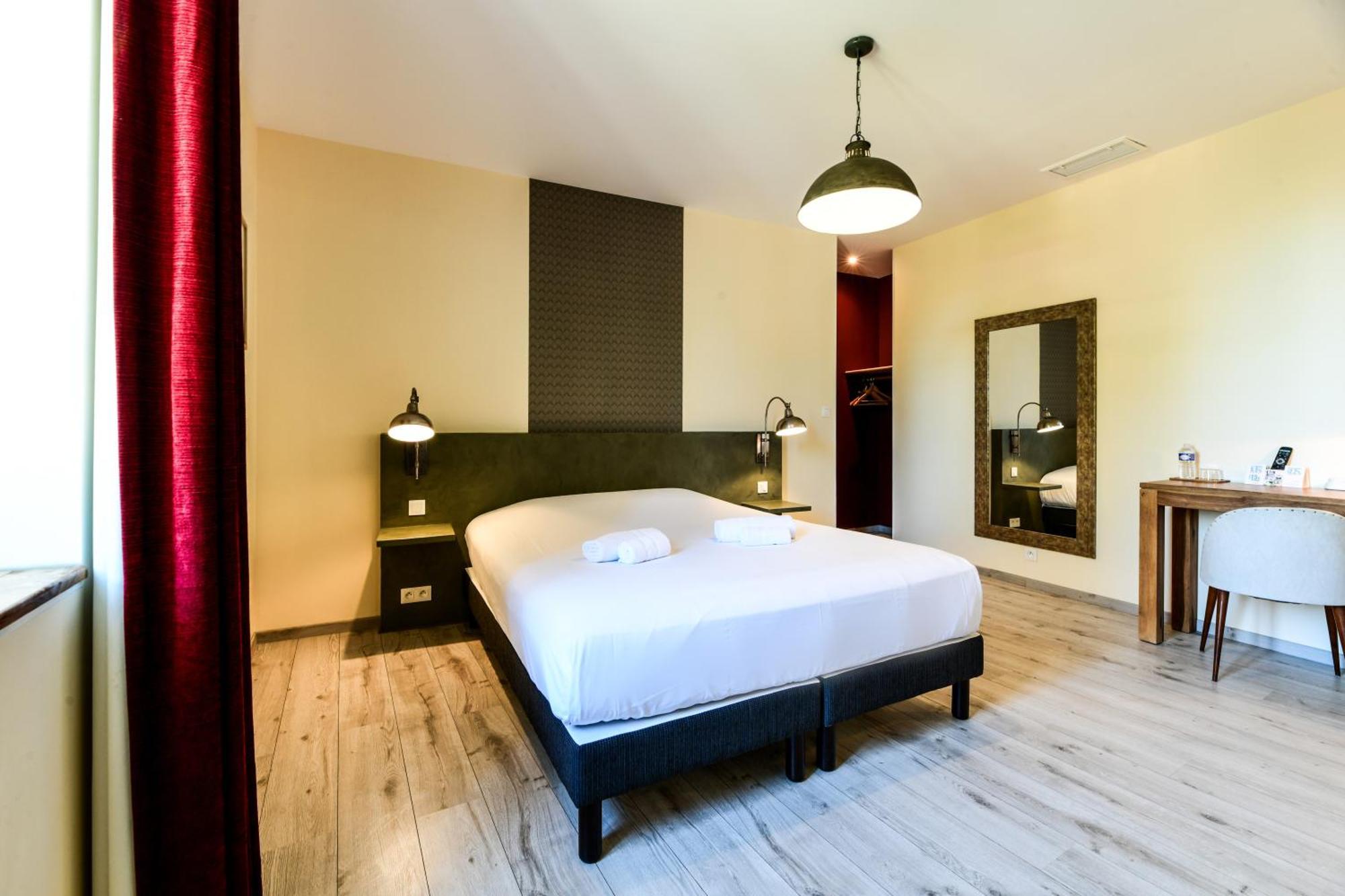 Logis Hotel & Restaurant Le Cadet De Gascogne Saint-Justin  Zewnętrze zdjęcie